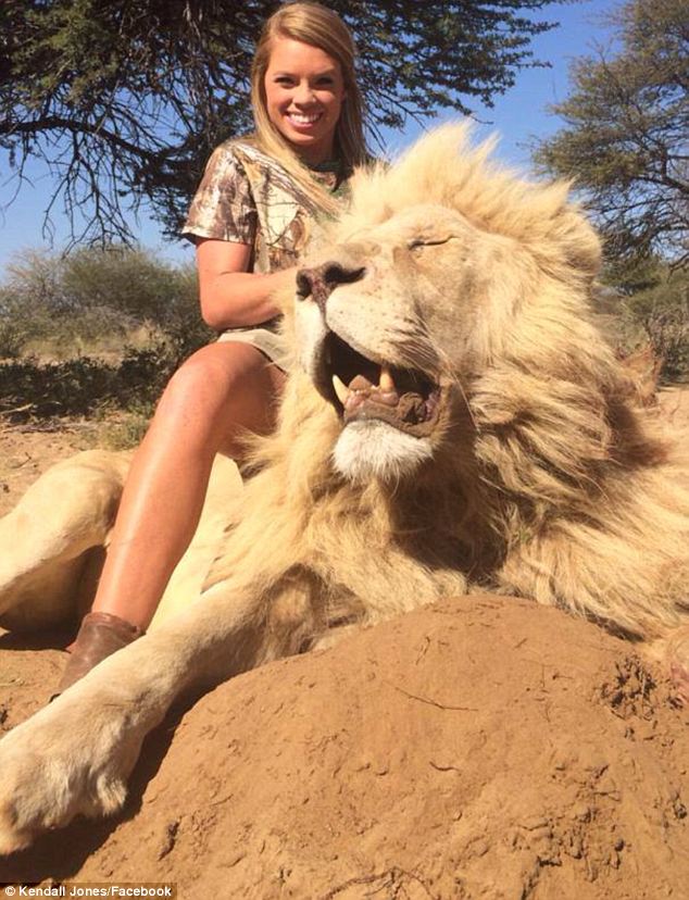 Cheerleader Kendall Jones Hunting