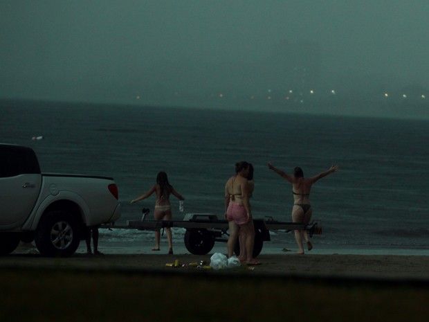 Смерть на пляже или почему не стоит купаться в грозу женщину убило молнией на пляже, Росанжела Биавати, ударило молнией на пляже