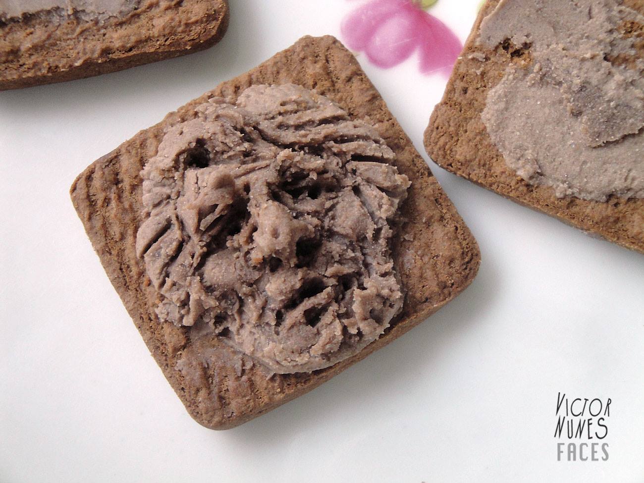 Художник создаёт милые, смешные и пугающие лица из всего, что он ест Виктор Нуньес, Victor Nunes faces, лица еда