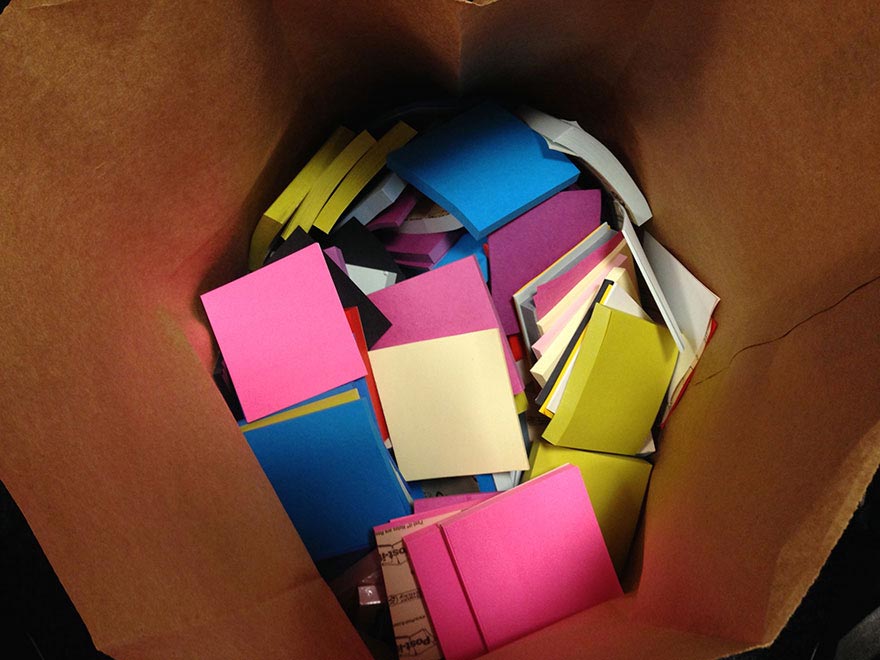 Сотрудники использовали 8024 стикера, чтобы превратить скучные стены офиса в супергеройскую фреску супергерои из стикеров, 8024 стикера, Ben Brucker