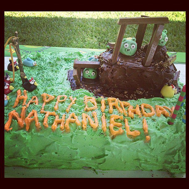 Кошмар в подарок: 27 провальных тортов, которые родители сделали своим детям на день рождения ужасные торты на день рождения, смешные торты, провальные торты своими руками, торты своими руками смешно