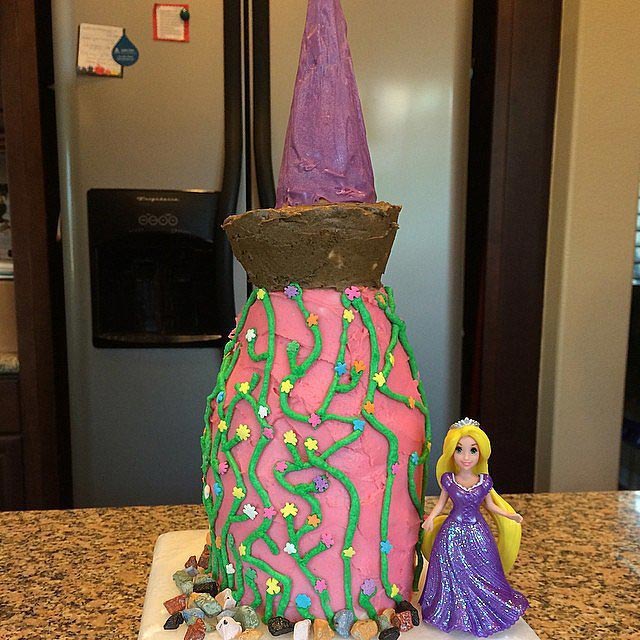 Кошмар в подарок: 27 провальных тортов, которые родители сделали своим детям на день рождения ужасные торты на день рождения, смешные торты, провальные торты своими руками, торты своими руками смешно