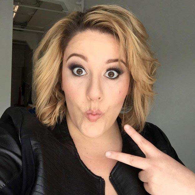 Фотография этой полной девушки взорвала интернет, но не из-за её внешнего вида Джессика Кейн,Jessica Kane, фото полной девушки в купальнике, девушка размера плюс в купальнике