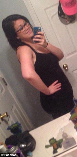 Победное похудение 19-летней девушки на 95 кг, оставившее её с обвисшей кожей девушка похудела на 95 кг, похудела осталась лишняя кожа, после похудения осталась лишняя кожа, Кейтлин Смит