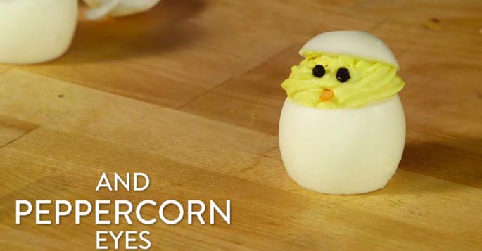 Готовимся к Пасхе: как превратить обычное вареное яйцо в цыпленка как превратить обычное вареное яйцо в цыпленка, цыплёнок из яйца рецепт