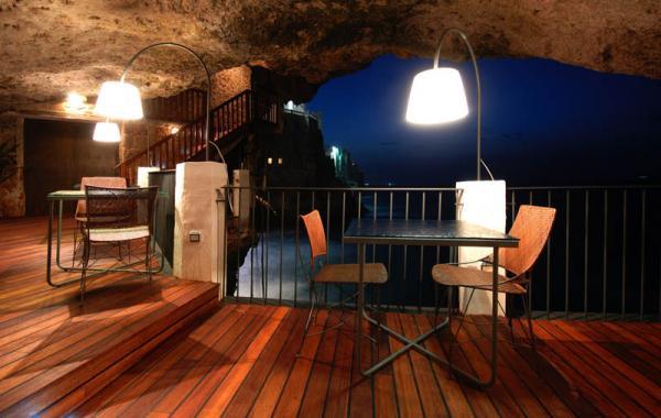 Ресторан в скале, Ресторан в скале, Италия , Апулия ,Grotta Palazzese