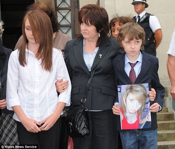  Парень убил свою бывшую девушку, поспорив в Facebook