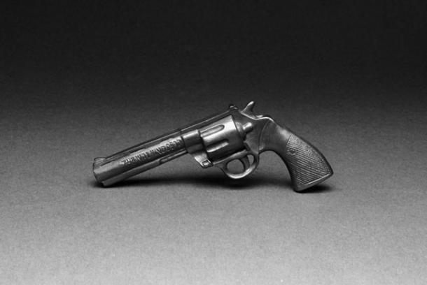 Скульптуры из графитовых стержней от Agelio Batle