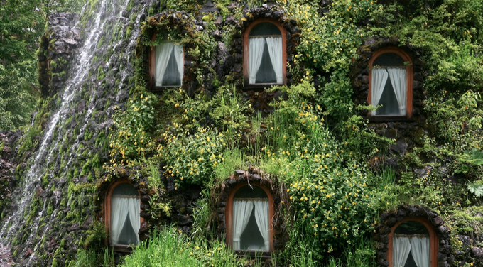 Отель Montaña Mágia Lodge в Чили