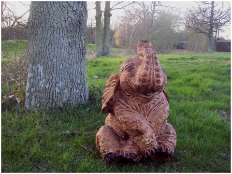 Новая жизнь срубленных деревьев от художника Томми Краггса Новая жизнь срубленных деревьев от художника Томми Краггса