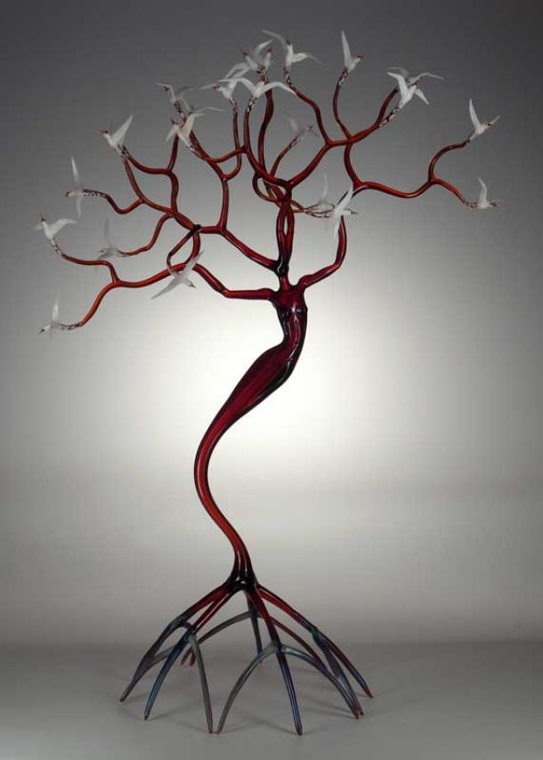 Художник-стеклодув Роберт Микелсен