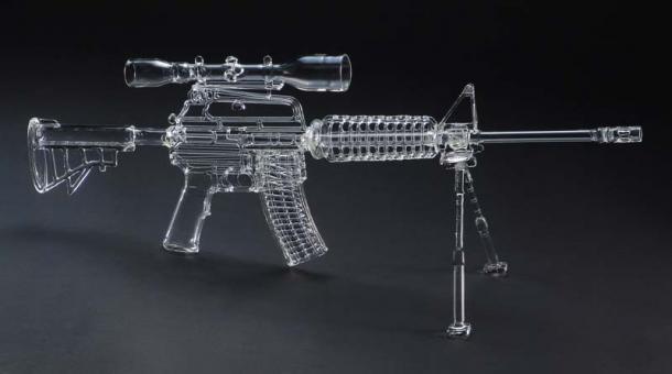 Художник-стеклодув Роберт Микелсен