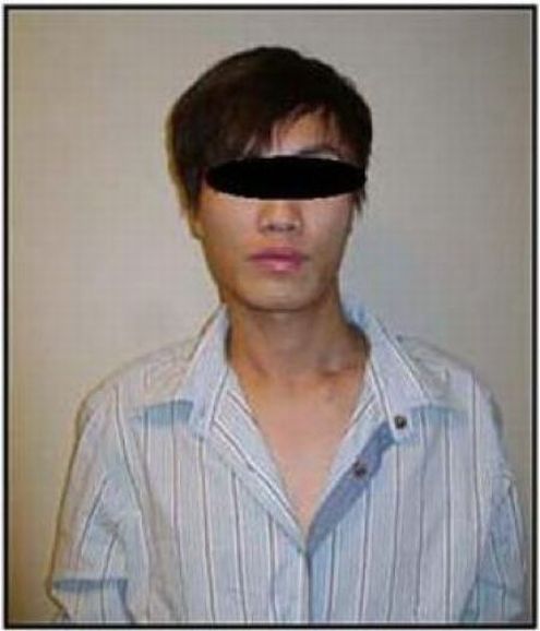 Парень, переоделся, в старика