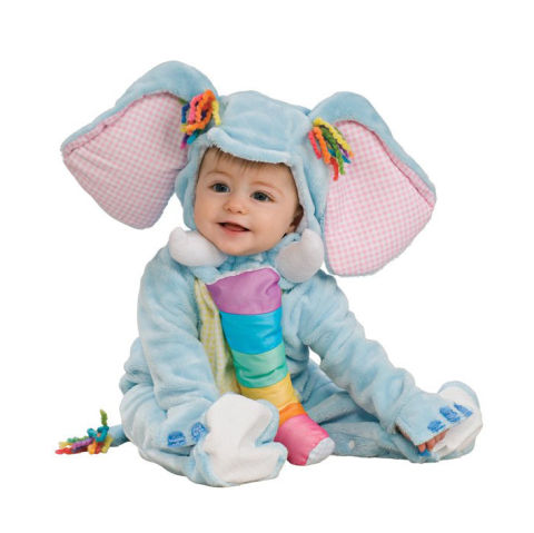 Малыши в забавных костюмах