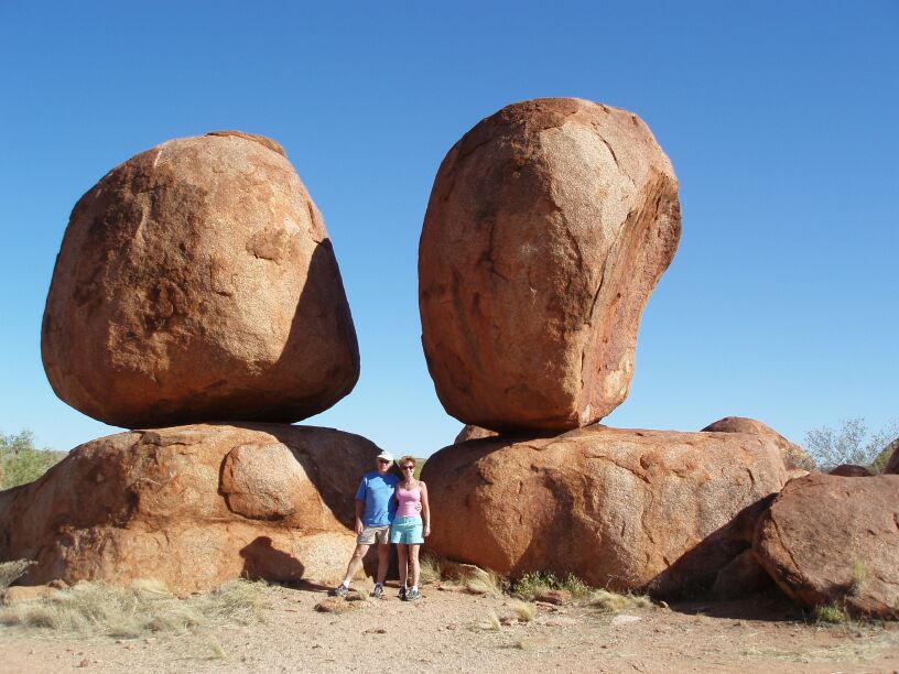15 stones. Необычные камни. Огромный камень. Большие валуны. Самые большие камни.