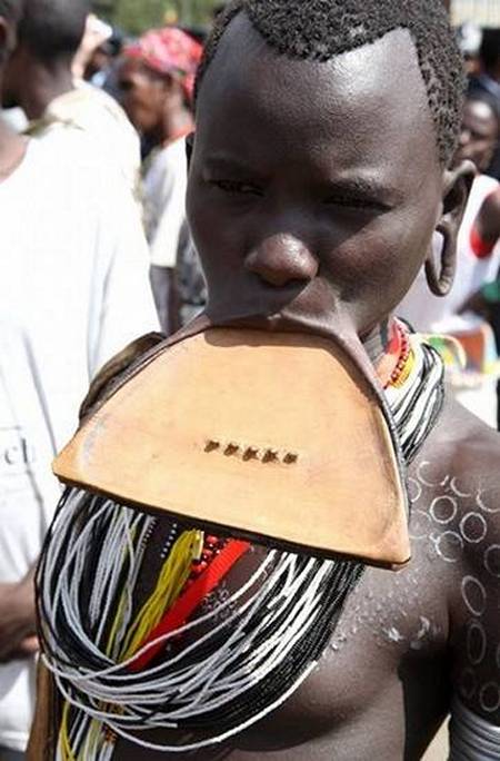 Чудовищные обычаи или красота по-африкански Чудовищные обычаи или красота по-африкански