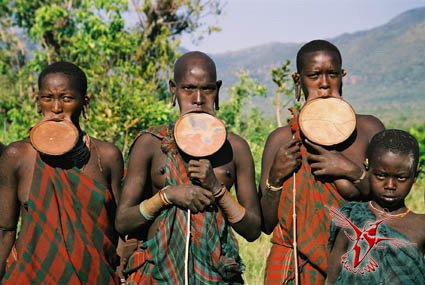 Чудовищные обычаи или красота по-африкански Чудовищные обычаи или красота по-африкански