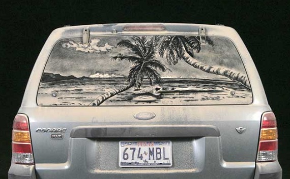 Рисунки на заднем стекле автомобиля