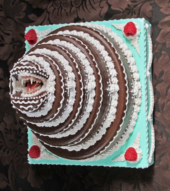 Очень необычные зубастые торты