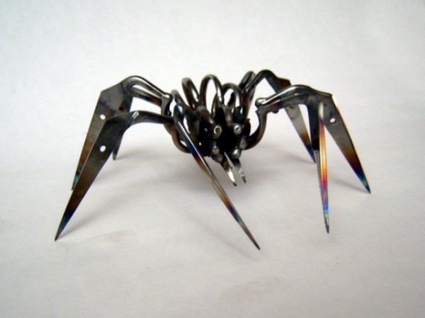 Пауки из ножниц