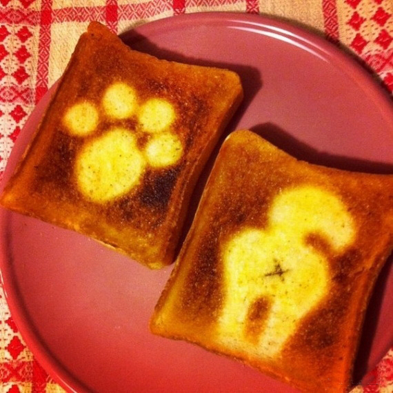 Рисунки на хлебе, тостах