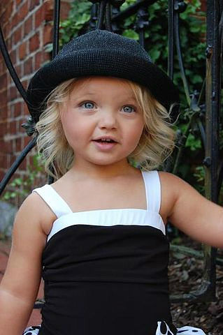 Ира Браун-самая маленькая фотомодель!