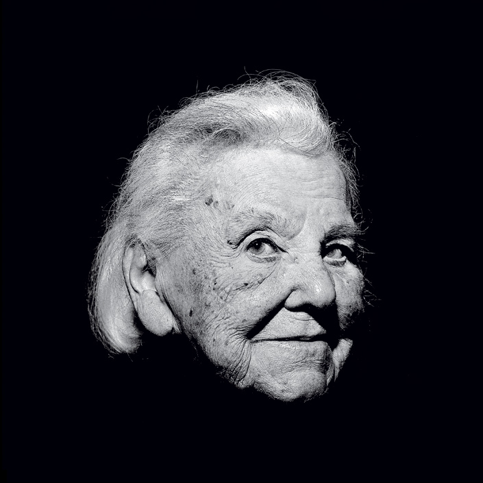 Бабушки делятся мудростью