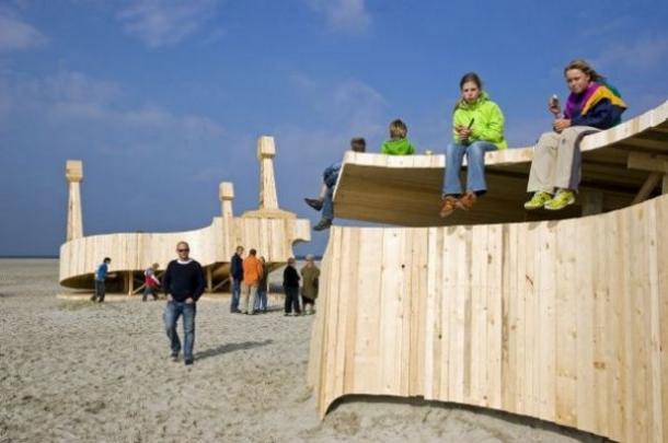 Гигантские скульптуры Флорентина Хофмана