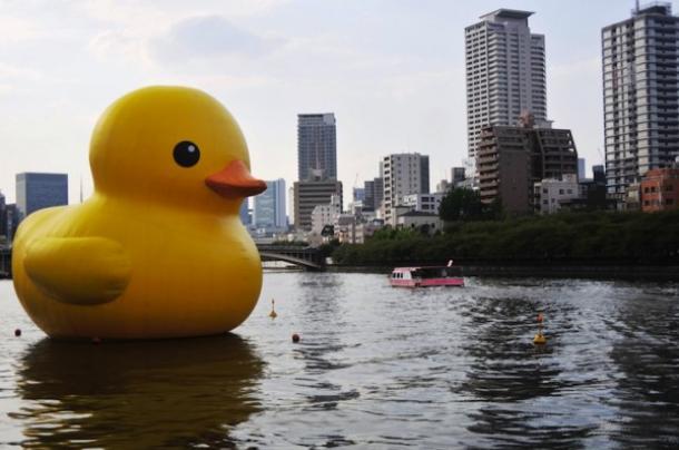 Гигантские скульптуры Флорентина Хофмана