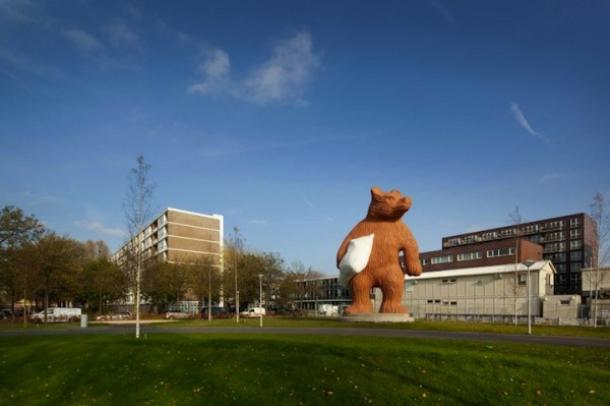 Гигантские скульптуры Флорентина Хофмана