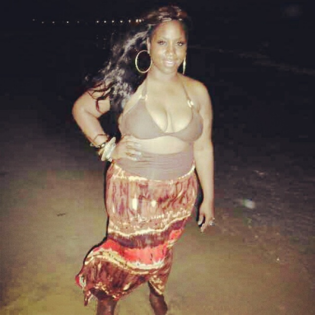 Толстушки в купальниках