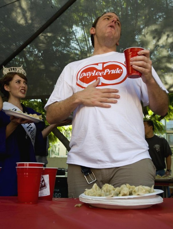 Конкурсы на скоростное поедание