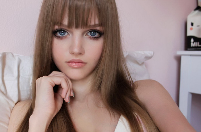 Живая кукла Барби