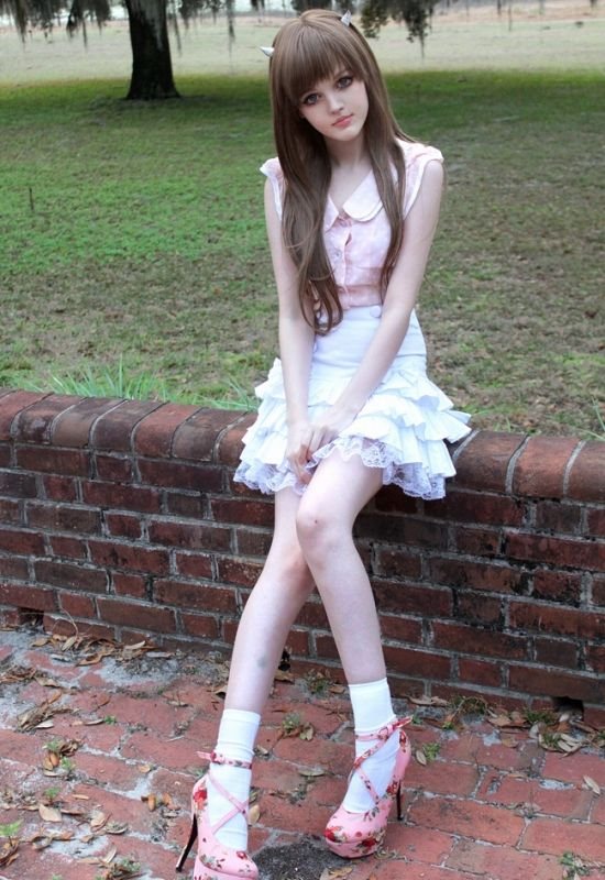 Живая кукла Барби