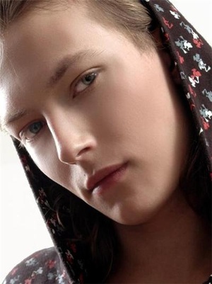 Пол не определён