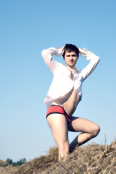 Такие фотки должны быть у каждой девушки :)