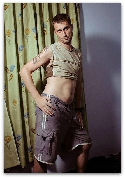 Такие фотки должны быть у каждой девушки :)