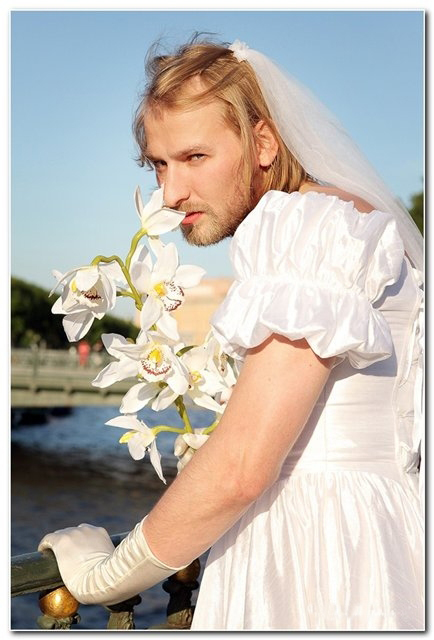 Такие фотки должны быть у каждой девушки :)