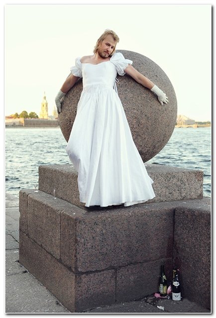 Такие фотки должны быть у каждой девушки :)