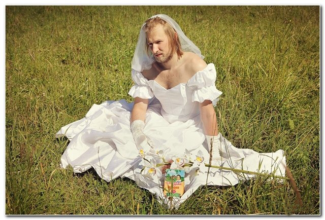 Такие фотки должны быть у каждой девушки :)