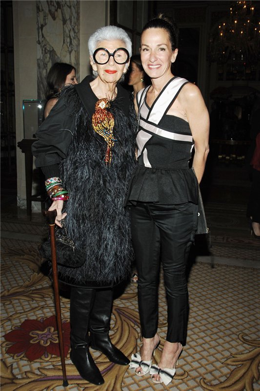 Стильная старушка Айрис Апфель Стильная старушка Айрис Апфель