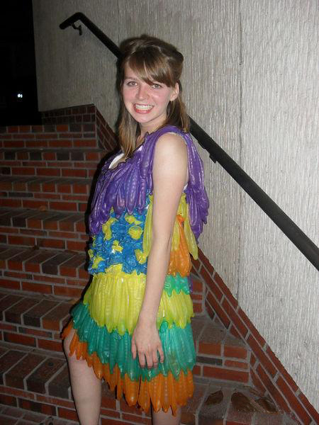 Платья из презервативов