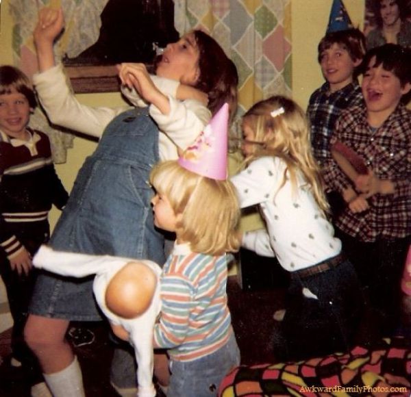 Смешные и странные семейные фотографии 