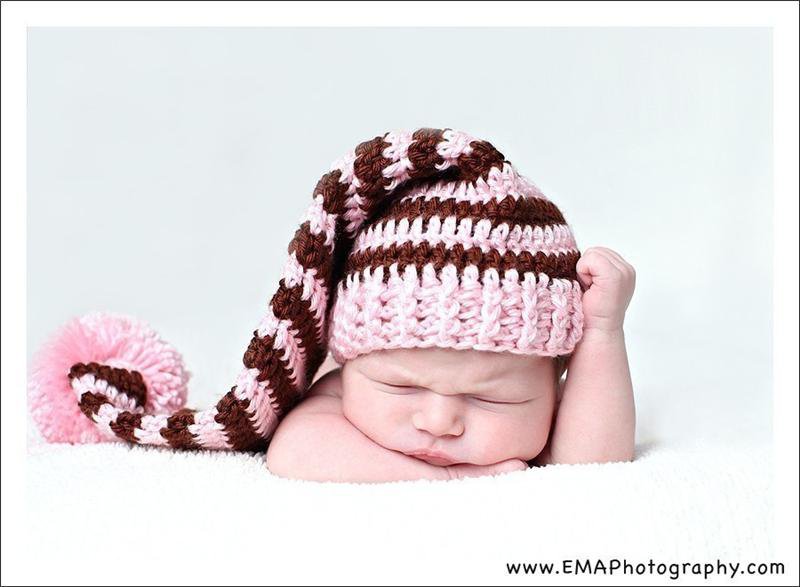 Милые детки в смешных шапочках