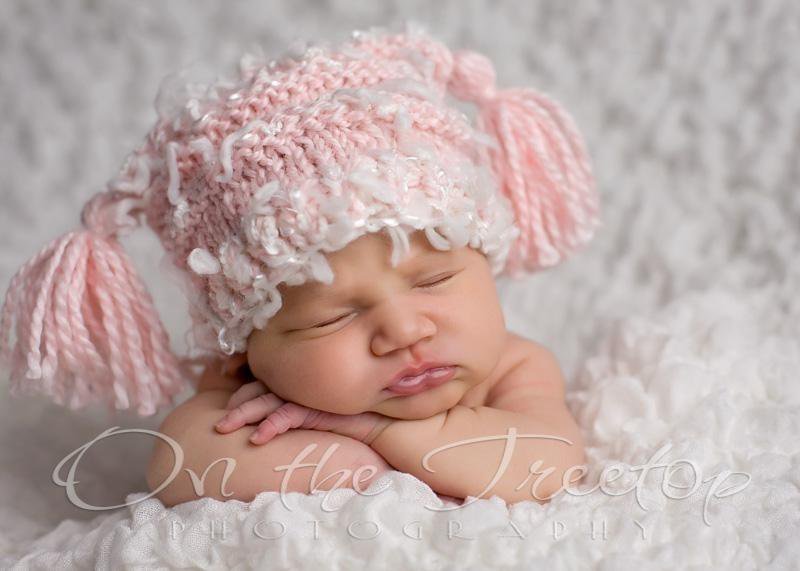 Милые детки в смешных шапочках