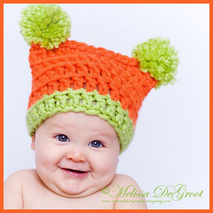 Милые детки в смешных шапочках