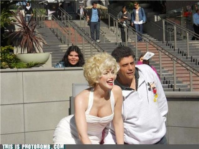 Герои второго плана или как правильно испортить фотографию