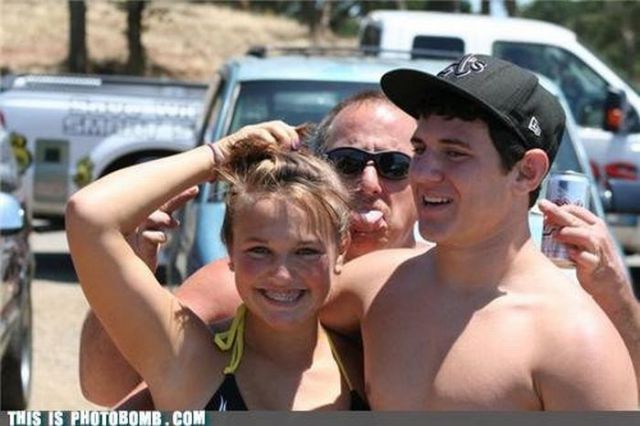 Герои второго плана или как правильно испортить фотографию