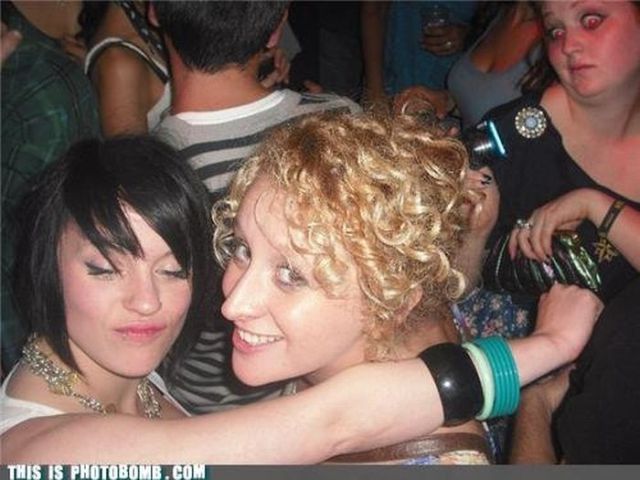 Герои второго плана или как правильно испортить фотографию