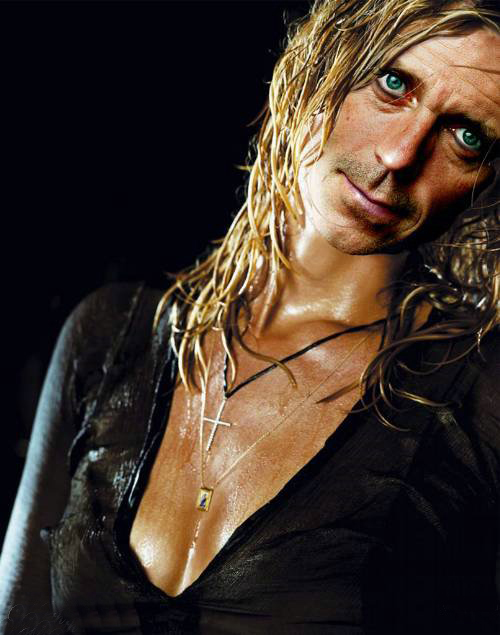 Знаменитые актеры в женском образе